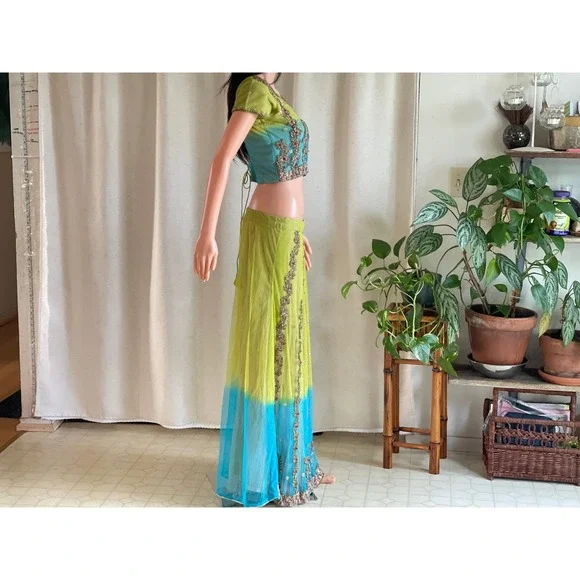 G3 Green Blue Ombre Beaded Zardozi Embroidered Lehenga Choli 2 Piece Set Size 6 - Picture 3 of 8